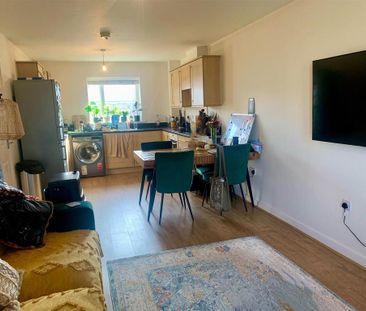 2 bedroom apartment to rent - Photo 3