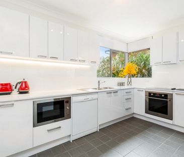 Superb, Extra large, Fully Furnished One Bedroom Apartment - Inspec... - Photo 4