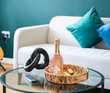 3 Bed Terraced House, Madden Close, NG5 - Photo 2