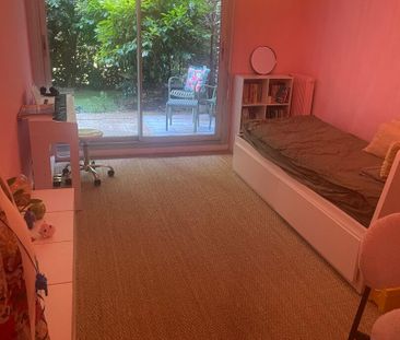 Location Appartement 3 pièces 71m² MARSEILLE 9ème - Photo 6