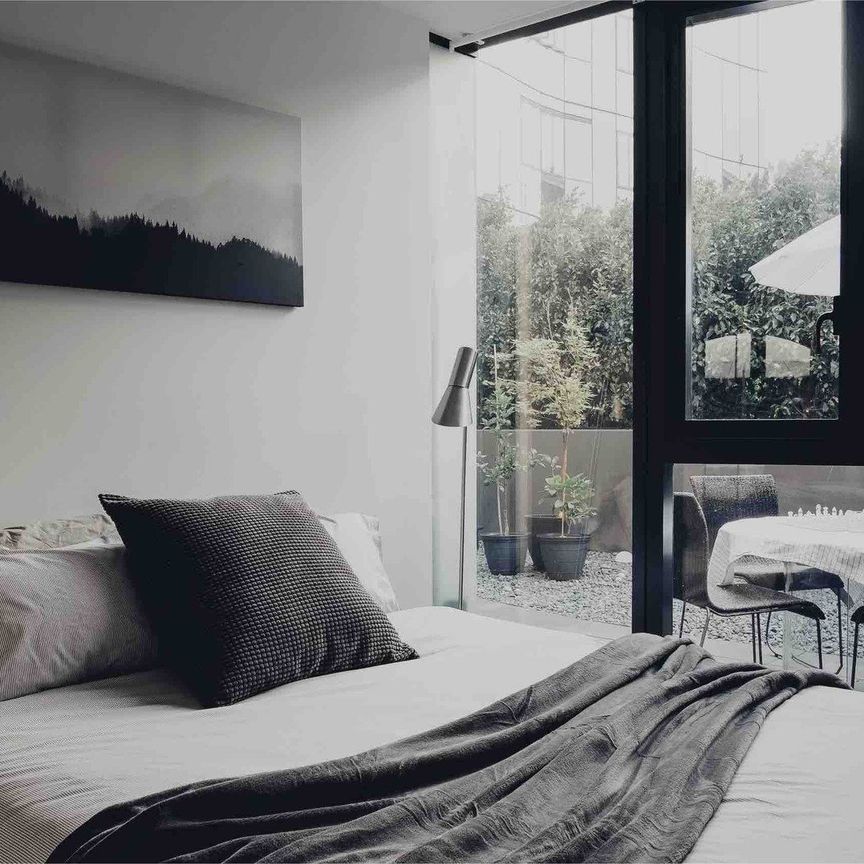 Stylish One-Bedroom Apartment with Oversized Terrace in Prime South Yarra Location - Photo 1
