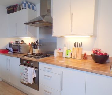 2 Bed Flat, St. Georges Grove, SW17 - Photo 6