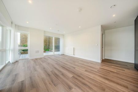 3 bedroom flat to rent - Photo 3