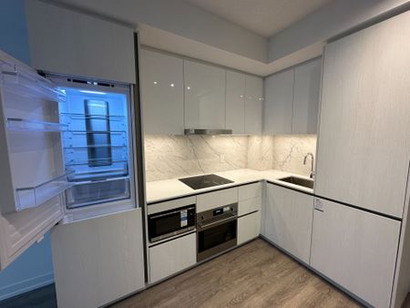 For Lease - 8 Interchange Way Unit# 4215, Vaughan, Ontario - Photo 3