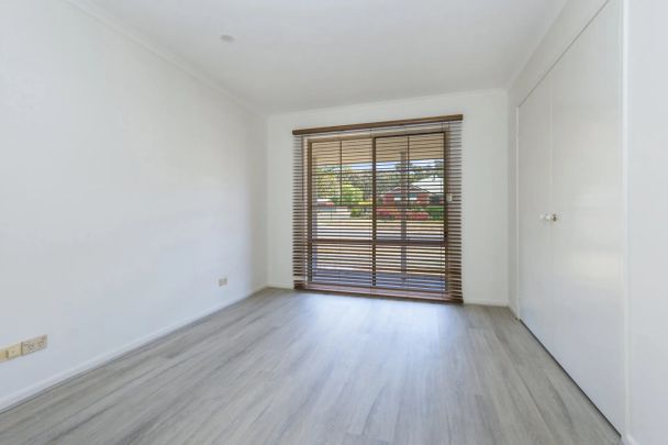 Stylish, Comfortable & Convenient Living in a Quiet Court Location - Photo 1