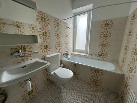 3-room apartment on the 2nd floor – Chemin des Prises 2, Couvet (Val-de-Travers) - Photo 4