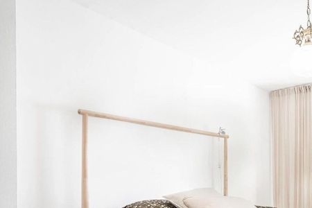 2 bedroom luxury Townhouse for rent in Estepona, Andalusia - Photo 5