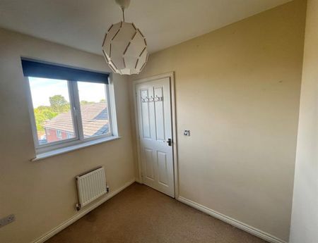 4 Bedroom Terraced To Let - Photo 5