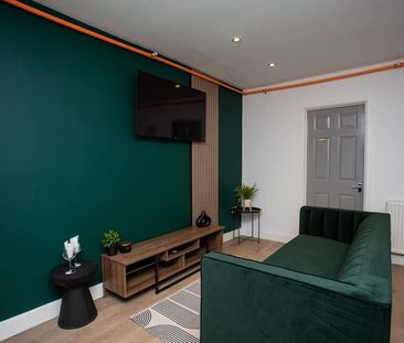 North Parade - Photo 3