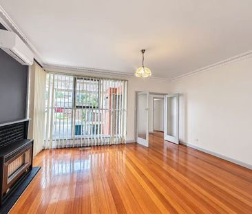 Comfortable Family Home in an Exceptional Doncaster East Location!!! - Photo 5