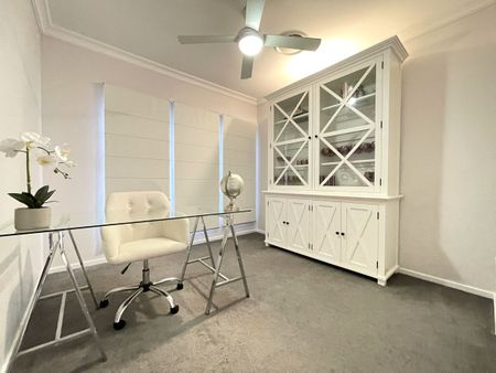 Stunning Modern Family Home with Ducted Air Conditioning - Photo 5