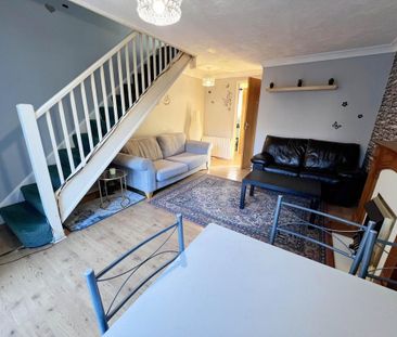 2 bedroom terraced house to rent - Photo 3