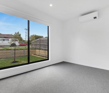 1/5 Rubicon Street, Reservoir VIC 3073 - Photo 2