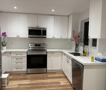 For Lease - 180 Hampshire Way, Milton, Ontario - Photo 5