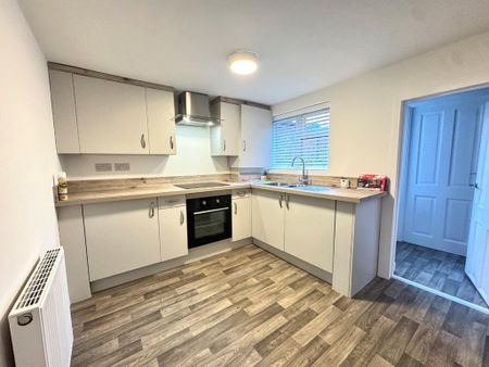 2 bedroom terraced house to rent - Photo 5