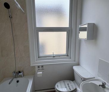 Long Street, Dursley - Photo 2