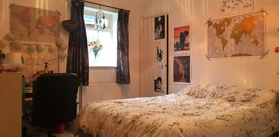 2 Bed Flat, North Hill Road, LS6 - Photo 2