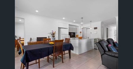 4 bedder Family Home is available for rent - Photo 2