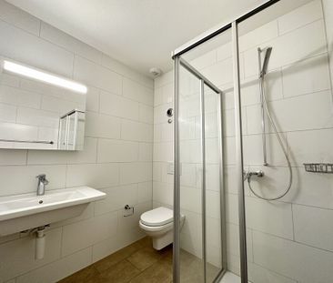 Moderne et proche des commerces - Photo 3