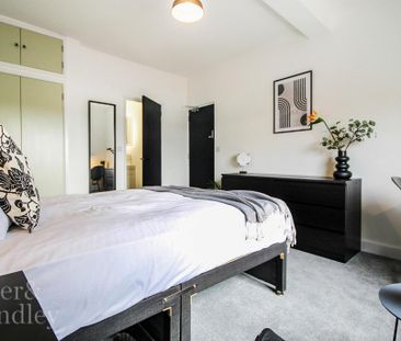 1 bedroom in a house share to rent - Photo 2