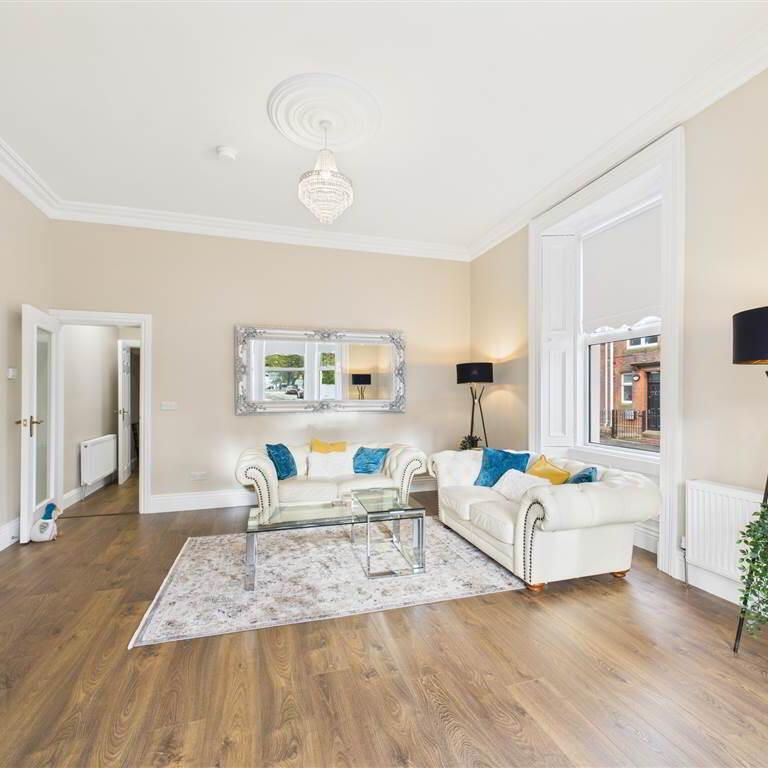 8a Cloughmore Terrace, Warrenpoint, Newry, BT34 3HP - Photo 1