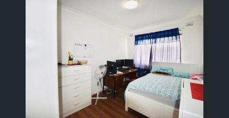 Sweet Home Close to Schools, Station and Shops - Photo 5