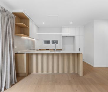 Elegance Meets Effortless Family Living. - Photo 5