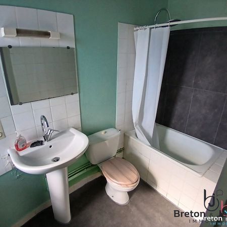 Location Appartement 1 pièce 26m² FOUGERES 35300 - Photo 4