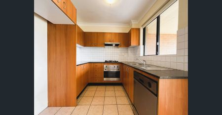 Spacious Two Bedroom Apartment ** Available Now ** - Photo 4