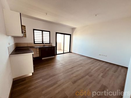 A LOUER T2 NON MEUBLE - BELLEPIERRE - Photo 2