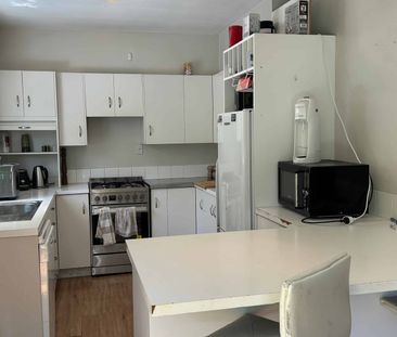 Student Accommodation Available - Photo 3