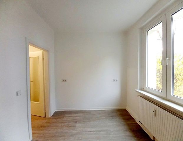 Striesen: Seniorenwohnung mit Wannenbad im Erdgeschoß - Foto 1