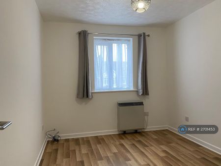 1 bedroom flat to rent - Photo 5