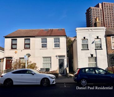 3 bedroom semi-detached house to rent - Photo 4