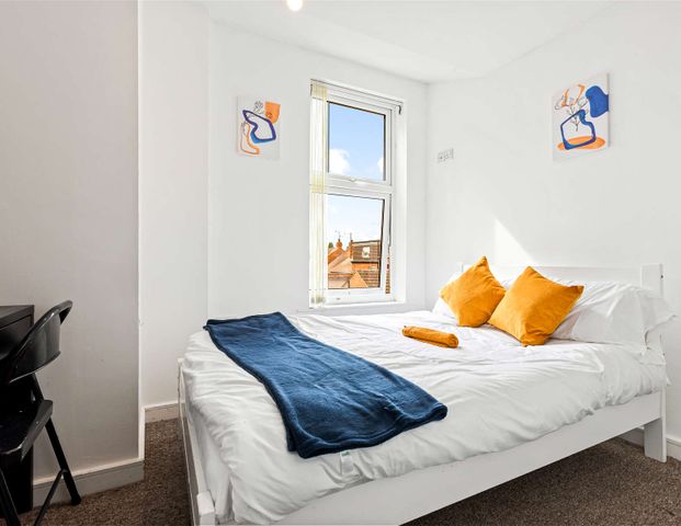 Welland Road Room 3 - Photo 1