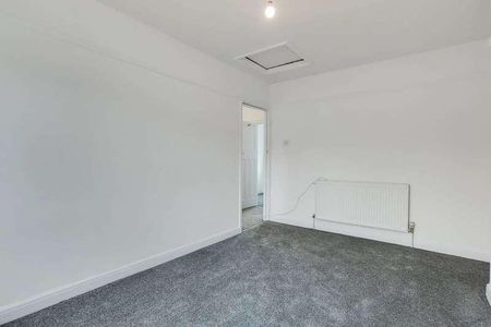 Beechwood Gardens, Ealing, NW10 - Photo 2