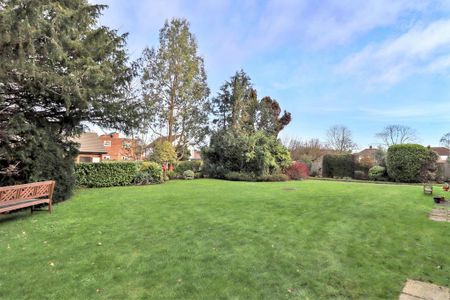 2 bedroom ground floor flat to rent - Photo 3