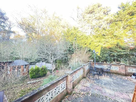 Marlins Turn, Hemel Hempstead - Photo 1