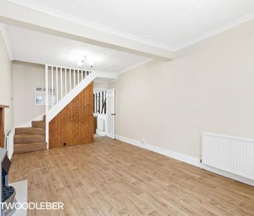 3 bedroom terraced house to rent - Photo 5