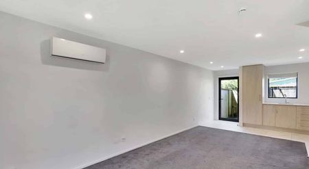 Townhouse Living in Taita - Photo 2