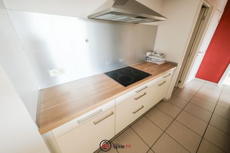 INSTAPKLAAR APPARTEMENT MET AUTOSTANDPLAATS - Photo 2