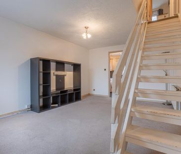 2 bedroom semi-detached house to rent - Photo 1