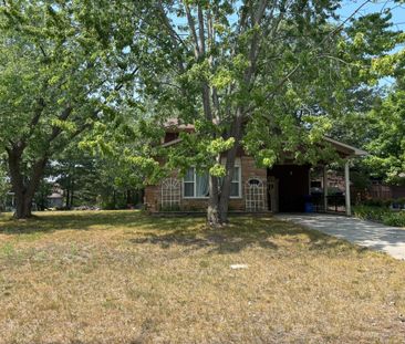 For Lease - 178 Oxbow Park Drive, Wasaga Beach, Ontario - Photo 5