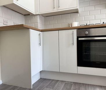 2 bedroom townhouse to rent - Photo 5