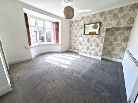 3 Bed Semi-Detached House, Oswestry Road, S5 - Photo 2