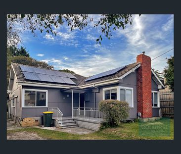 Modern Comfort Meets Prime Frankston Location - Photo 6