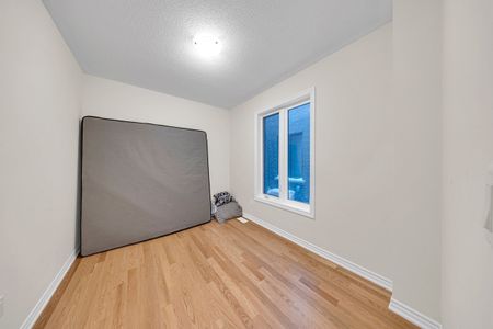 For Lease - 941 Rexton Drive, Oshawa, Ontario - Photo 5