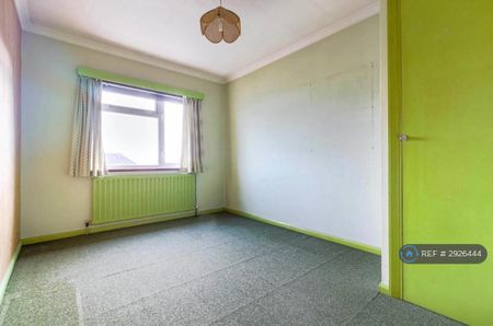 4 bedroom detached house to rent - Photo 5