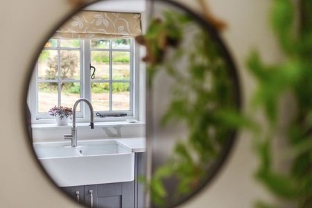 Sandhills Wormley, Godalming - 3 bedrooms Property for lettings - Seymours - Photo 5