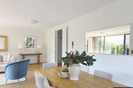 Huge Ground Floor Garden Apartment in the heart of Turramurra Village - Photo 5